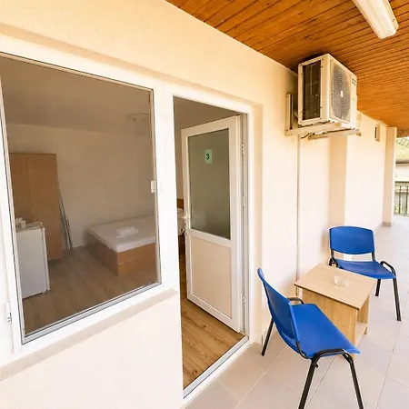 De Inchiriat Sined Guest house